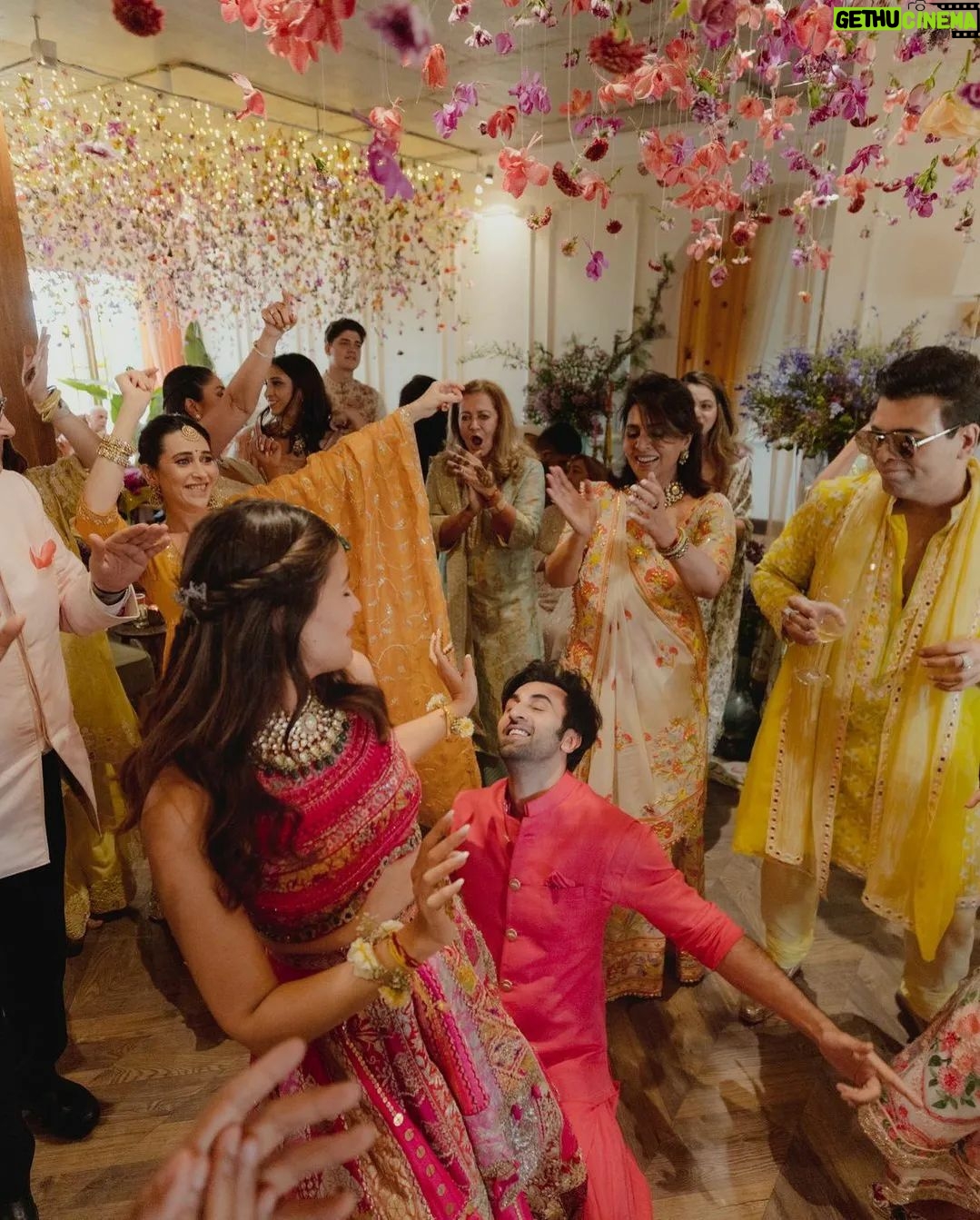 Ranbir Kapoor - 138.4K Likes - More Pictures📸🌸
#RanbirAliaWedding #RanbirKapoor
#Aliabhatt