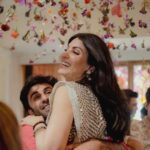 Ranbir Kapoor Instagram - This picture of #RanbirKapoor and #RiddhimaKapoorSahni from the former’s mehendi ceremony will warm your heart.💚
