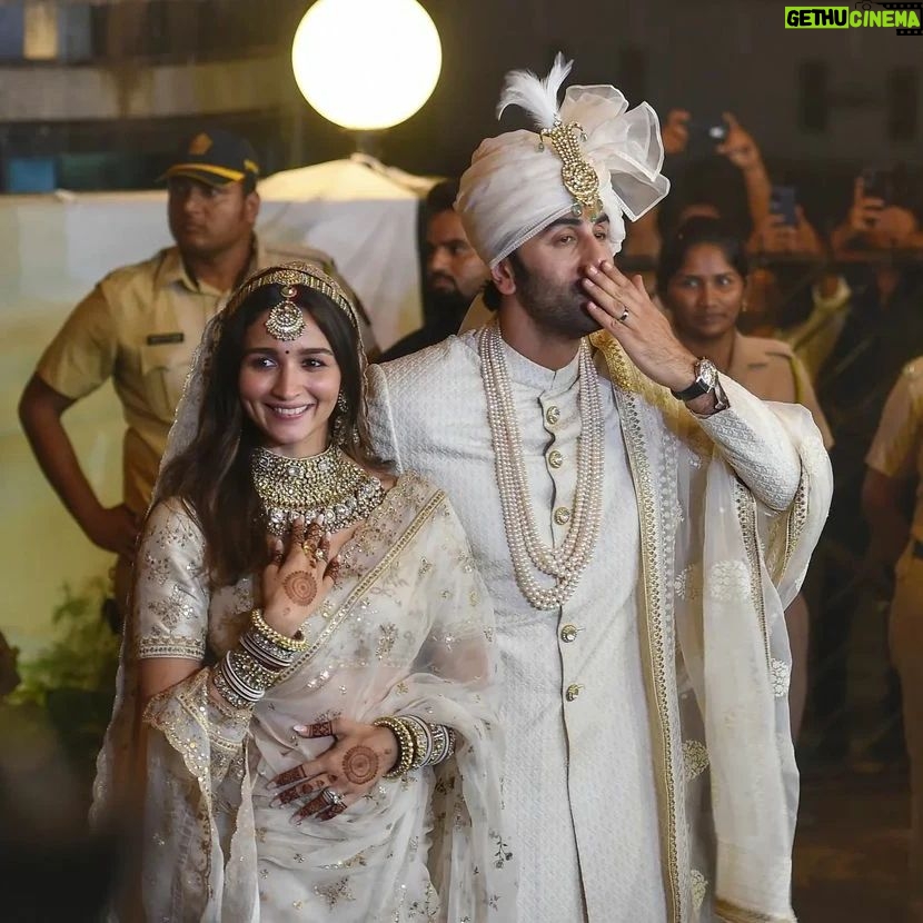 Ranbir Kapoor - 62.4K Likes - ❤❤🧿🧿
#RanbirAliaWedding #RanbirKapoorAliaBhattWedding #RanbirKapoor #AliaBhatt