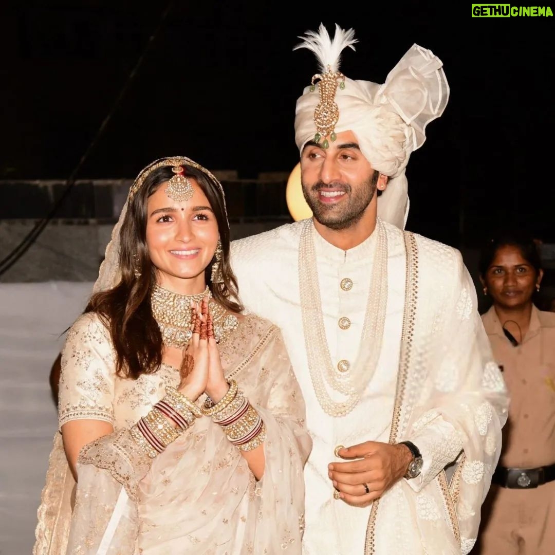 Ranbir Kapoor - 51.4K Likes - Mr & Mrs Kapoor 💍❤
#RanbirAliaWedding #RanbirKapoor #AliaBhatt