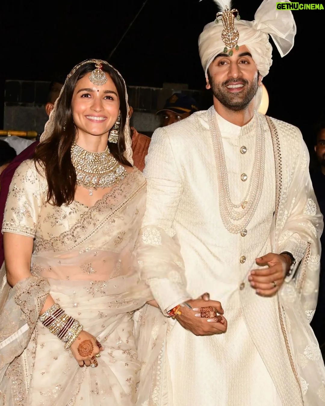 Ranbir Kapoor - 121.7K Likes - Mr & Mrs Kapoor 💍❤
#RanbirAliaWedding #RanbirKapoor #AliaBhatt