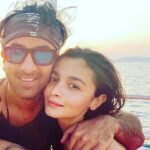 Ranbir Kapoor Instagram - Literally cannot get over these cute pictures of #RanbirKapoor and #AliaBhatt ☀️