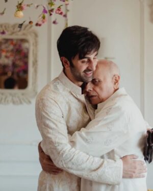 Ranbir Kapoor Instagram - Ranbir Kapoor with his Father In-law ❤️🥺 
#RanbirKapoor #AliaBhatt #RanbirAliaWedding