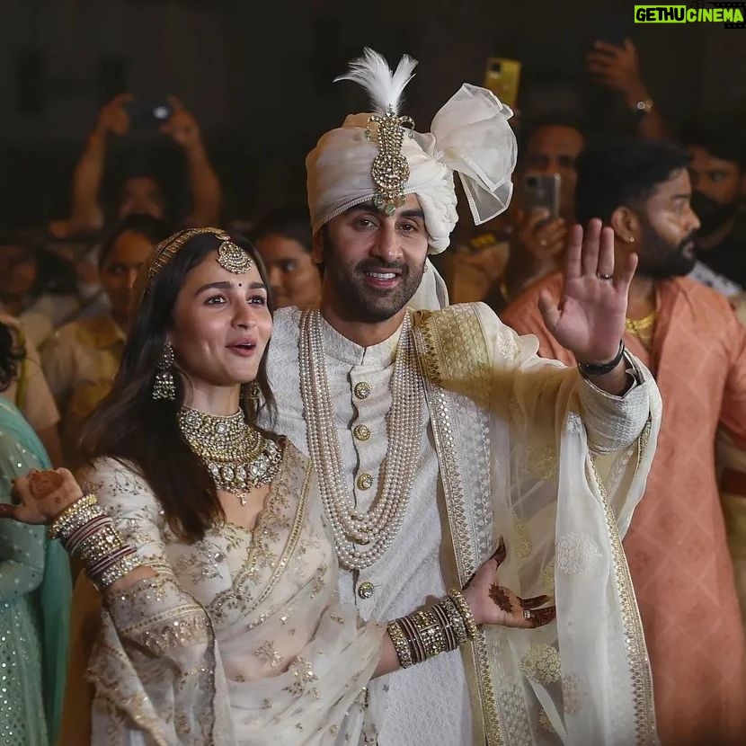 Ranbir Kapoor - 105.5K Likes - ❤❤🧿🧿
#RanbirAliaWedding #RanbirKapoorAliaBhattWedding #RanbirKapoor #AliaBhatt