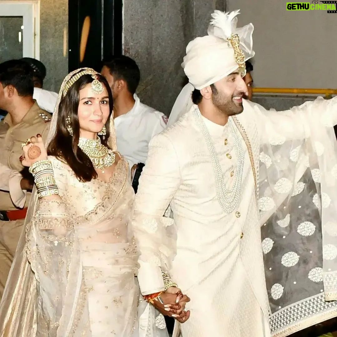 Ranbir Kapoor - 67.5K Likes - Mr & Mrs Kapoor 💍❤ @aliabhatt_777
#RanbirAliaWedding #RanbirKapoor #AliaBhatt