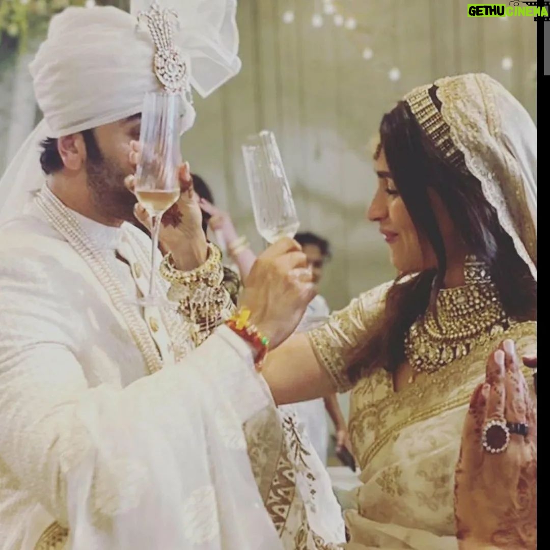Ranbir Kapoor - 214.8K Likes - Mr & Mrs Kapoor 💍❤
#RanbirAliaWedding #RanbirKapoor #AliaBhatt