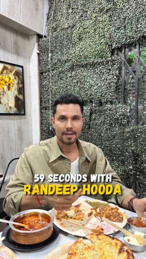 Randeep Hooda Instagram - #59Seconds with @randeephooda 

We caught the OG Haryanvi Munda gorging on some delicious Chole Kulche! 

Watch the full episode of Tere Gully Mein With Randeep Hooda. 

#reelsinstagram #reelsvideo #reelitfeelit #réel #reelkarofeelkaro #reelinstagram #reel #reelitfeelit❤️❤️ #reelviral #randeephooda #fyp