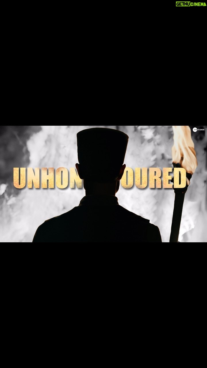 Randeep Hooda Instagram - Unsung, Unheard, Unacknowledged, Unhonoured but Unforgettable. #SwatantryaVeerSavarkar - The man who revolutionised revolution in India ๐ฎ๐ณ Trailer out now (Link in bio) In cinemas on 22nd March #VeerSavarkarOn22March #WhoKilledHisStory @zeestudiosofficial @randeephooda @anandpandit @officialsandipssingh @yogirahar31 @anandpanditmotionpictures @officiallegendstudios @randeephooda_films @avakfilms @lokhandeankita @amit.sial @iampallesingh @crimrinal @rajeshkhera1 @alwaystheantagonist @tirrtha @anjalihoodamd @mathiasduplessy @sandeshshandilya @sambata__00 #JayPatel @alwaystheantagonist @utkarshnaithani @i.samkhan @roopa_pandit @zeecinema @anuragbedii @zeemusiccompany @anwarali.khan.568 @jelly_bean_ent @panchalic @renukapillai_official @sonukuntalofficial @whiteapplellp @krishna.arvind @kameshkarna @varunmishra @savarkarthefilm @roopesh6699 #RandeepHooda #VeerSavarkar #Savarkar