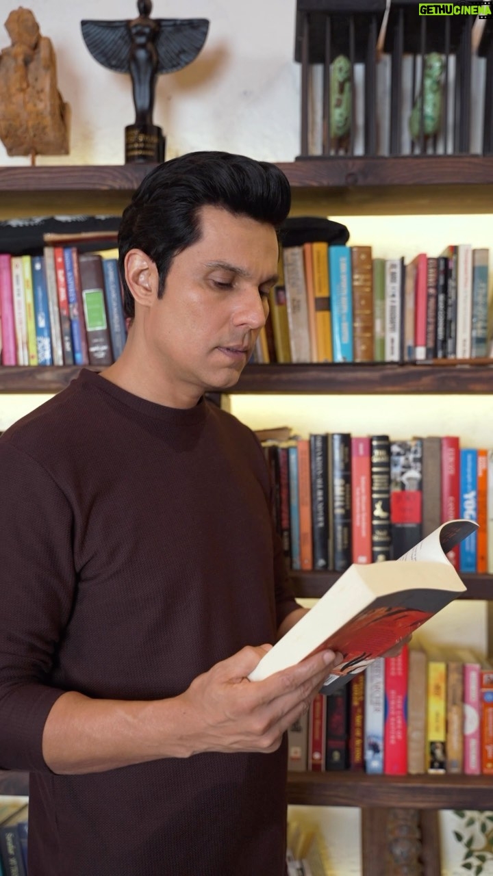 Randeep Hooda Instagram - I am supporting @100pipersindia #PlayForACause on this journey to spread awareness about how we can make India free from Corneal Blindness. Visit this link https://linktr.ee/100pipersglassware to know more about how you can take a pledge and #BeRememberedForGood. #Collaboration #ad #sponsered (This Campaign is for the limited purposes of spreading awareness about eye donation. The above web link is for information purpose only and Pernod Ricard India (We) makes no representations as to the accuracy or completeness of the information on the website of Mohan Foundation. We shall not be liable in any manner whatsoever for the information on the website or any losses, injuries, or damages arising from the interaction with the website or the information available therein.)