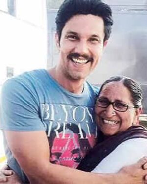 Randeep Hooda Instagram - Today marks 10 years since we lost Sarabjit Singh, the struggles and hardships you faced can never be forgotten. I feel extremely fortunate to have known Dalbir ji, an iron lady who fought against the whole system for her brother & immensely grateful to have received her love that I will cherish for a lifetime. #Sarbjit