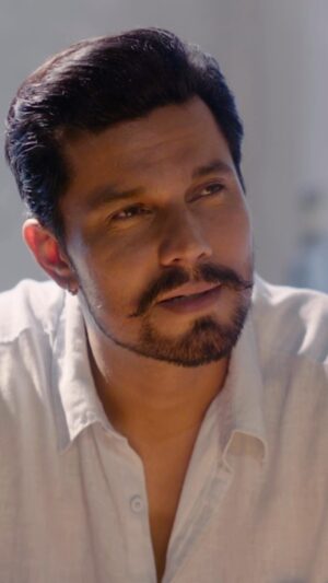 Randeep Hooda Instagram - Never too late to celebrate Love, whether it’s aaj or kal. 

Reliving Raghu today in an @imtiazaliofficial’s world. 
4 years of #LoveAajKal

#reelsinstagram #reelsindia #explore #valentinesday #throwback