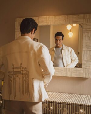 Randeep Hooda Instagram - Adversity is that power which evaluates a man’s true worth and takes him further in life - #SwatantryaVeerSavarkar 

Jacket : @quaint.mumbai
Stylist : @sarinabudathoki
Asst Stylist : @_tanishka_21
Photographer : @chitrdev.in
Asst Photographer : @rishabhverma28
Makeup : @renukapillai_official
Hair :  @pankaj_hair_rtist

#OOTD #POTD #Explore #VeerSavarkar #menstyle #mensfashion