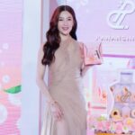 Ranee Campen Instagram - ชุดไหนเบลก็มั่นใจ เพราะเพอร์พีชบุกไฟเบอร์เจลลี่ ซองเดียวรู้เรื่อง😉🍑 ติดต่อตัวแทนจำหน่ายของปนันชิตาหรือแอด @p59th มีโปรโมชั่นเปิดตัวด้วยนะค้าาา #เพอพีชเยลลี่เบลล่า #Pananchita