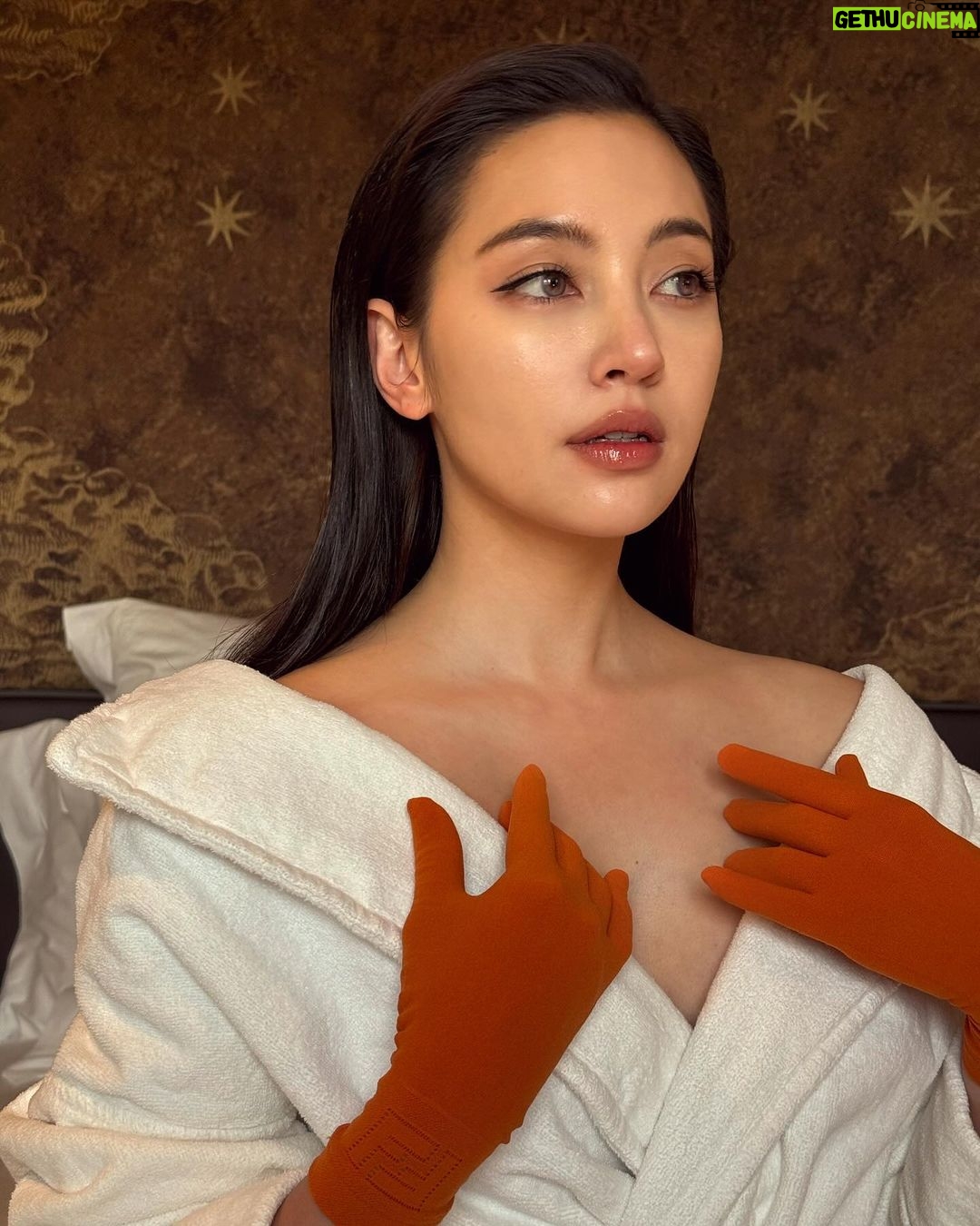 Ranee Campen Instagram - One special day🧡 @fendi #fendi #FendiFW24