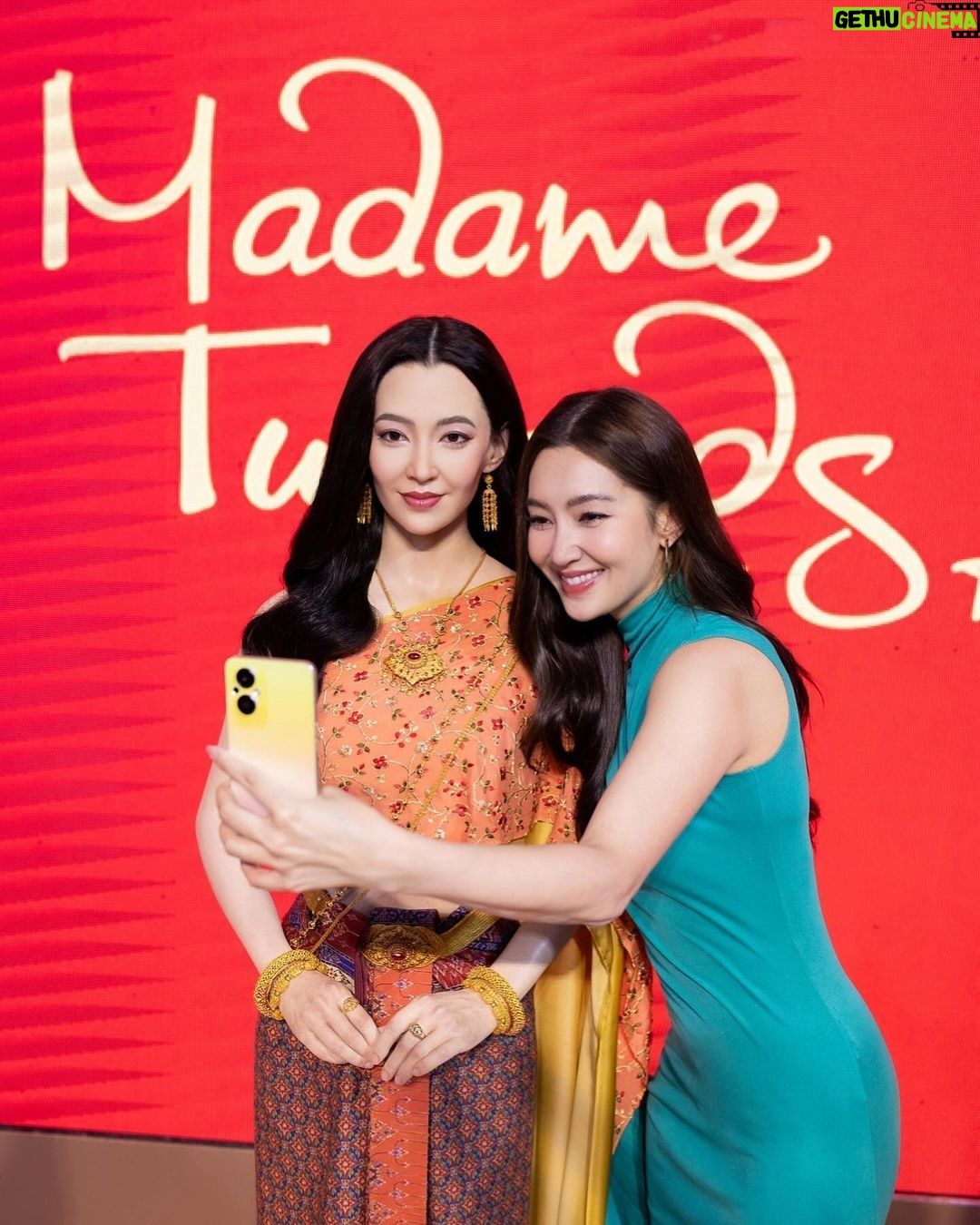 Ranee Campen Instagram - I’m excited to announce that my wax figure is now in Madame Tussauds Thailand (Coming to other locations soon!) and I am extremely proud to represent Thailand by wearing the national costume of Thailand. Thank you to the Madame Tussauds team. Everything just looks like she’s about to come to life. It exceeded my expectations! ทุกคนว่ายังไงบ้าง เหมือนมั้ยคะ😊 @madametussauds @madametussaudsbangkok_official #madametussauds #bellaranee #bellaraneecampen #หุ่นขี้ผึ้งเบลล่า