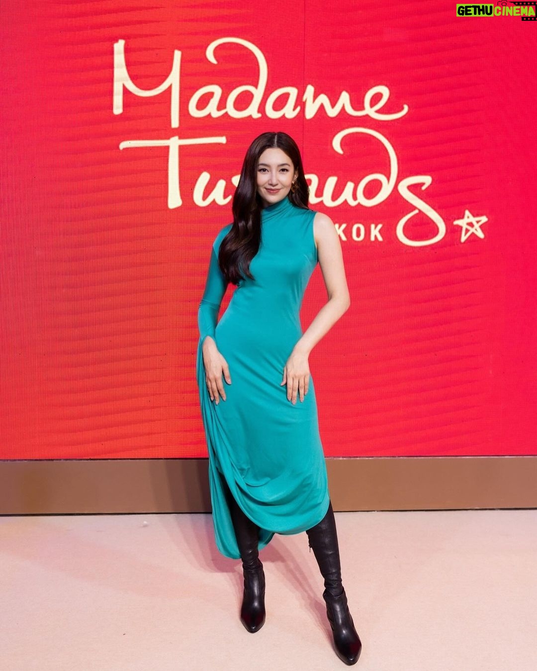 Ranee Campen Instagram - I’m excited to announce that my wax figure is now in Madame Tussauds Thailand (Coming to other locations soon!) and I am extremely proud to represent Thailand by wearing the national costume of Thailand. Thank you to the Madame Tussauds team. Everything just looks like she’s about to come to life. It exceeded my expectations! ทุกคนว่ายังไงบ้าง เหมือนมั้ยคะ😊 @madametussauds @madametussaudsbangkok_official #madametussauds #bellaranee #bellaraneecampen #หุ่นขี้ผึ้งเบลล่า