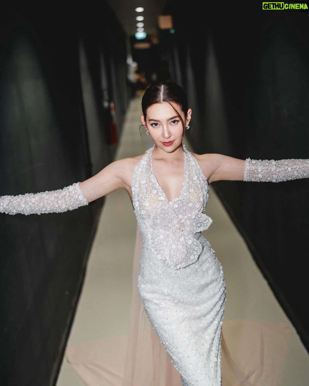 Ranee Campen Instagram - ขอบคุณสำหรับทุกกำลังใจเลยนะคะ🤍 #พรหมลิขิตfanmeetingจะชาตินี้ชาติไหนหัวใจคือเธอ