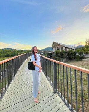 Ranee Campen Instagram - 4 วัน 3 คืน ณ วัดป่าเมตตาคีรี จ.ชัยภูมิ ขอบพระคุณพระอาจารย์จรัส และกัลญาณมิตรทุกคน สำหรับช่วงเวลาดีๆ ค่ะ น้อมนำบุญส่งถึงทุกๆคนนะคะ 🙏🏻🤍