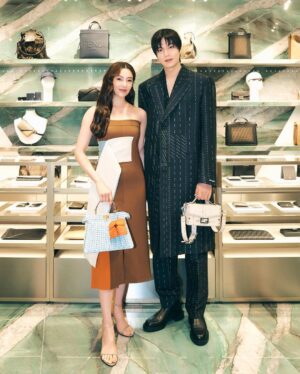 Ranee Campen Instagram - 🤎

#FENDI #FendiSS24
@FENDI
