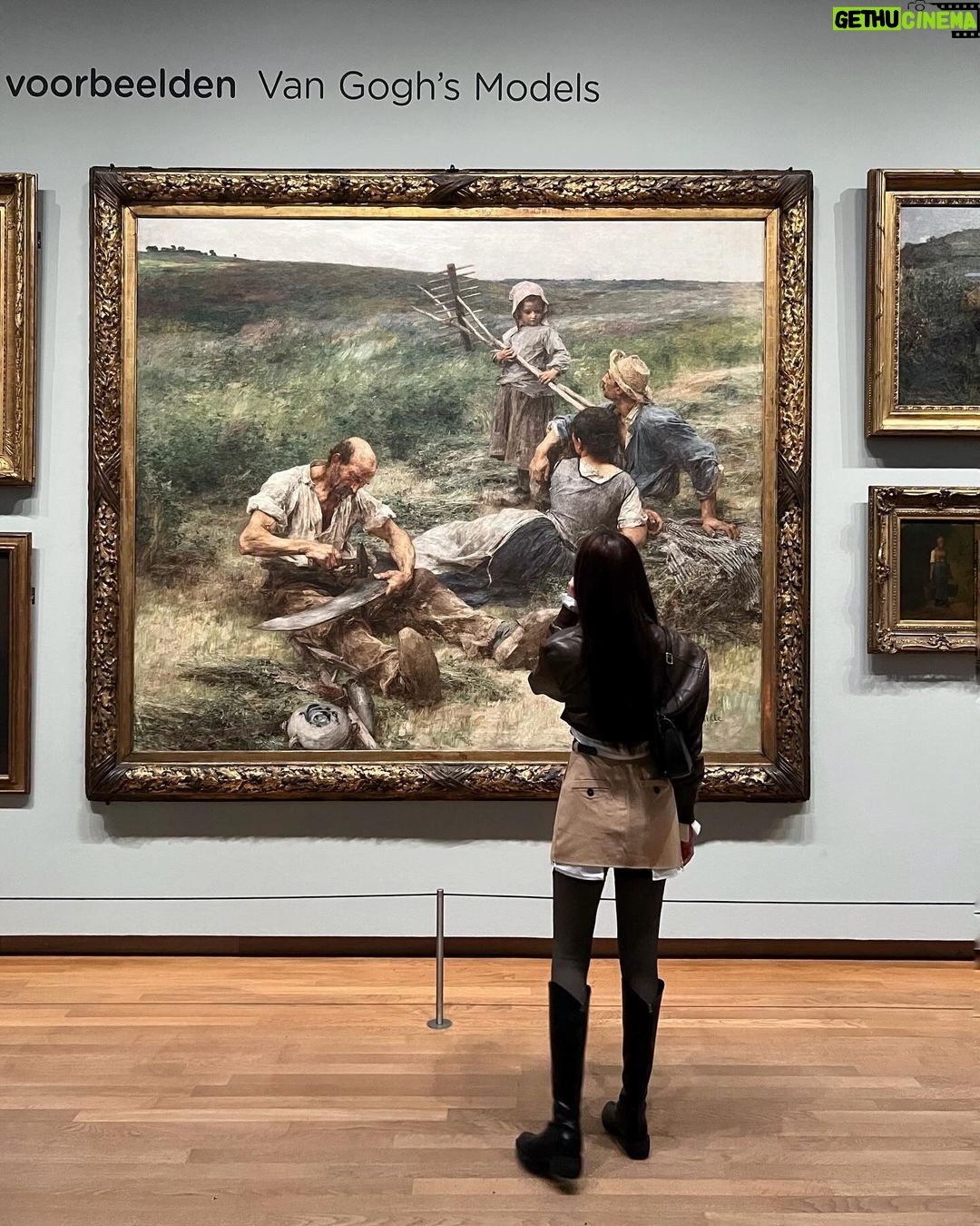 Ranee Campen Instagram - 👨🏼🎨🏛️ #Amstardamอัมเบรล่าพังไม่ไหว