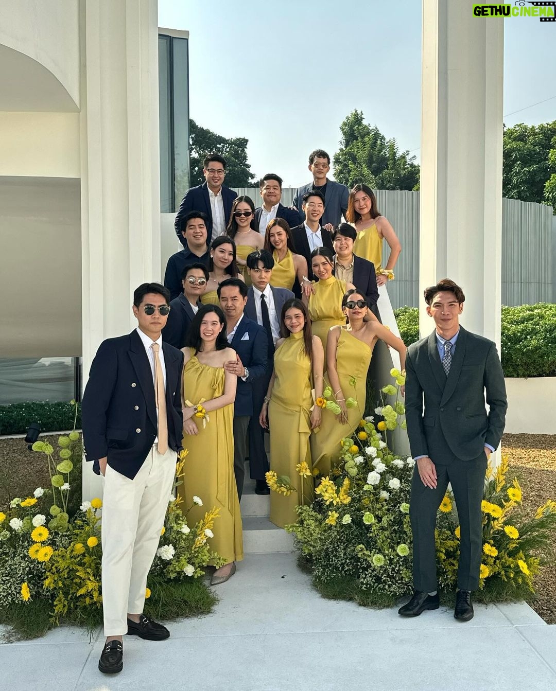 Ranee Campen Instagram - งานแต่งที่ใด เป็นได้แค่แขกรับเชิญ🐣 #fahkarnthewedding