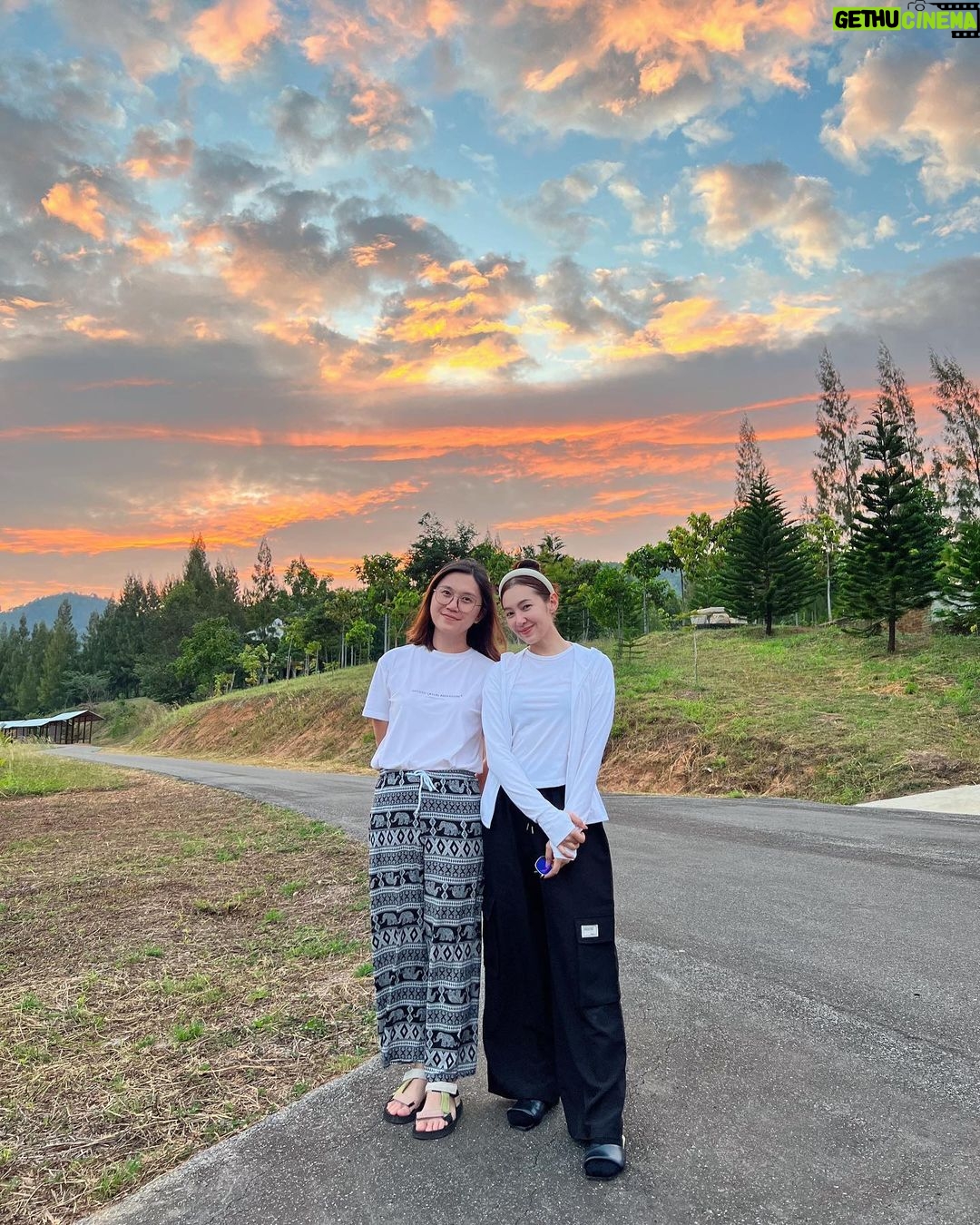 Ranee Campen - 273.1K Likes - 4 วัน 3 คืน ณ วัดป่าเมตตาคีรี จ.ชัยภูมิ ขอบพระคุณพระอาจารย์จรัส และกัลญาณมิตรทุกคน สำหรับช่วงเวลาดีๆ ค่ะ น้อมนำบุญส่งถึงทุกๆคนนะคะ 🙏🏻🤍