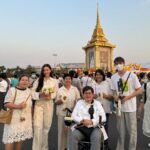 Ranee Campen Instagram - เมื่อวันก่อนเบลได้มีโอกาสไปกราบสักการะพระบรมสารีริกธาตุ และพระอรหันตธาตุของพระสารีบุตร และพระโมคคัลลานะ ที่อัญเชิญมาจากสาธารณรัฐอินเดีย นับว่าเป็นบุญใหญ่ในชีวิตเหลือเกิน🙏🏻 เบลขอชวนเชิญศาสนิกชน เข้ากราบสักการะกันนะคะ ได้ใกล้ชิดพระพุทธเจ้า และพระอัครสาวก ได้ระลึกถึงคุณงามความดีที่เคยทำไว้ รวมถึงได้น้อมนำบุญถวายแด่ท่าน เพื่อความเป็นสิริมงคลแก่ชีวิต และครอบครัว สำหรับคนกรุงเทพและภาคกลาง ณ มณฑลพิธีท้องสนามหลวง ถึงวันที่ 3 มีนาคมนี้ ตั้งแต่เวลา 9.00-21.00 น. ของทุกวัน ภาคเหนือ จ. เชียงใหม่ วันที่ 5-8 มีนาคม ภาคอีสาน จ. อุบลราชธานี วันที่ 10-13 มีนาคม และภาคใต้ จ. กระบี่ วันที่ 15-18 มีนาคม ขอร่วมอนุโมทนาบุญกับทุกท่านด้วยนะคะ 🤍