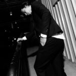 Rangga Azof Instagram – stylist @wanda_haraa 
suit by @sasdesigns 
photografer @babambramaditia