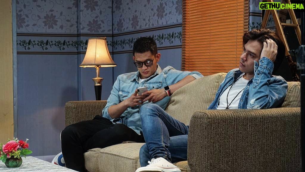 Rangga Azof Instagram - Dimulai dari 0 yaa broo .. 😂😂