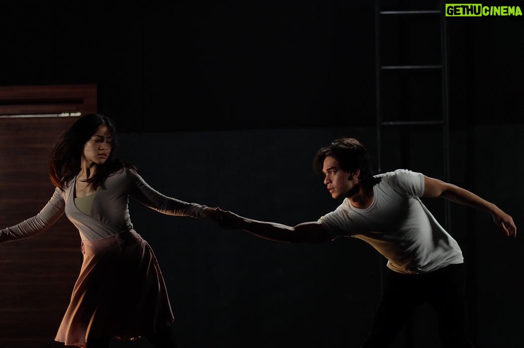 Rangga Azof Instagram - Tantangan baru untuk gw dalam sinetron “cinta buta” .. cant wait for this scene !! Tonton trus cinta buta 18.30 wib hanya di @sctv .. aulia & aslan