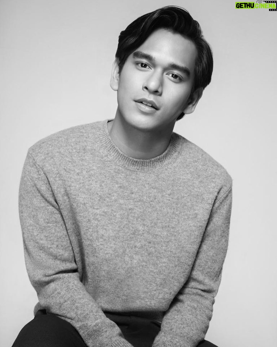 Rangga Azof Instagram - Photographer @harionohalim MUA & Hairdo @chikievers Stylist & Wadrobe @wanda_haraa