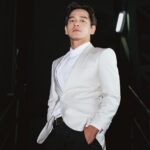 Rangga Azof Instagram – suit by @sasdesign 
Stylist bunda @wanda_haraa ya
📸 : siapa lagi kalo bkn @armanfebryan