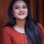 Ranjani Raghavan Instagram - Beautiful hair can only come from a beautiful soul. And Parachute Advansed Sampoorna Hair Oil is definitely a soul filling one. Introducing the all-new Parachute Advansed Sampoorna Coconut Hair Oil! @parachute_advansed Experience the sheer goodness of this Hair Oil that not only feels amazing on your hair but also packs the goodness of Coconut and 5 special herbs - Hibiscus, Amla, Aloevera, Methi, Curry Leaves. Your hair deserves nothing but the best, and this is it! Now available at your nearest store in an 80 ml pack also. So what are you waiting for? Visit and Shop Now from the link in the bio: . . . . . . #ParachuteAdvansedSampoorna #HairOil #ParachuteAdvansedSampoornaHairOil #ParachuteAdvansed #Haircare #beauty #selfcare #beautifulhair #hairroutine #goodhairday #collaboration