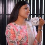 Ranjani Raghavan Instagram - ಆಲೂಗಡ್ಡೆ ಬಜ್ಜೀನ ನೀವೂ ಹೀಗೇ ಮಾಡೋದಾ? 😉 Gold Winner - Karnataka’s One and Only Real Winner. It’s time to rethink what makes a good cooking oil! 🧐 We’ve been conditioned to believe that lightness, cleanliness, and packaging define the quality of a cooking oil. But with Gold Winner, it’s more than just that! Only Gold Winner ensures each of its pack undergoes 80 rigorous quality tests & is USFDA registered thus ensuring quality and trustworthiness! Millions of Mothers, like mine, trust Gold Winner✨ #80qualitychecks #Goldwinner #bestcookingoil #healthycooking