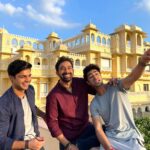 Rannvijay Singha Instagram – Season 3 #mismatched, First day of shoot for me.
In the past 2 seasons we have become family, waiting to meet  all these crazy amazing beings to create a great season and awesome memories too!
We have had good times and we are grateful for them and thankful for all the love we have received.
God has been kind and hopefully will continue to be!
To another one 🥂.
#satnamwaheguru 🙏🏼🌑