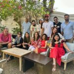 Rannvijay Singha Instagram – All I need for Christmas is this! To be with family and friends and celebrate life is a blessing and we don’t take it for granted. Very grateful. Wishing all of you and your family and friends happy holidays!🙏🏼

 #satnamwaheguruੴ