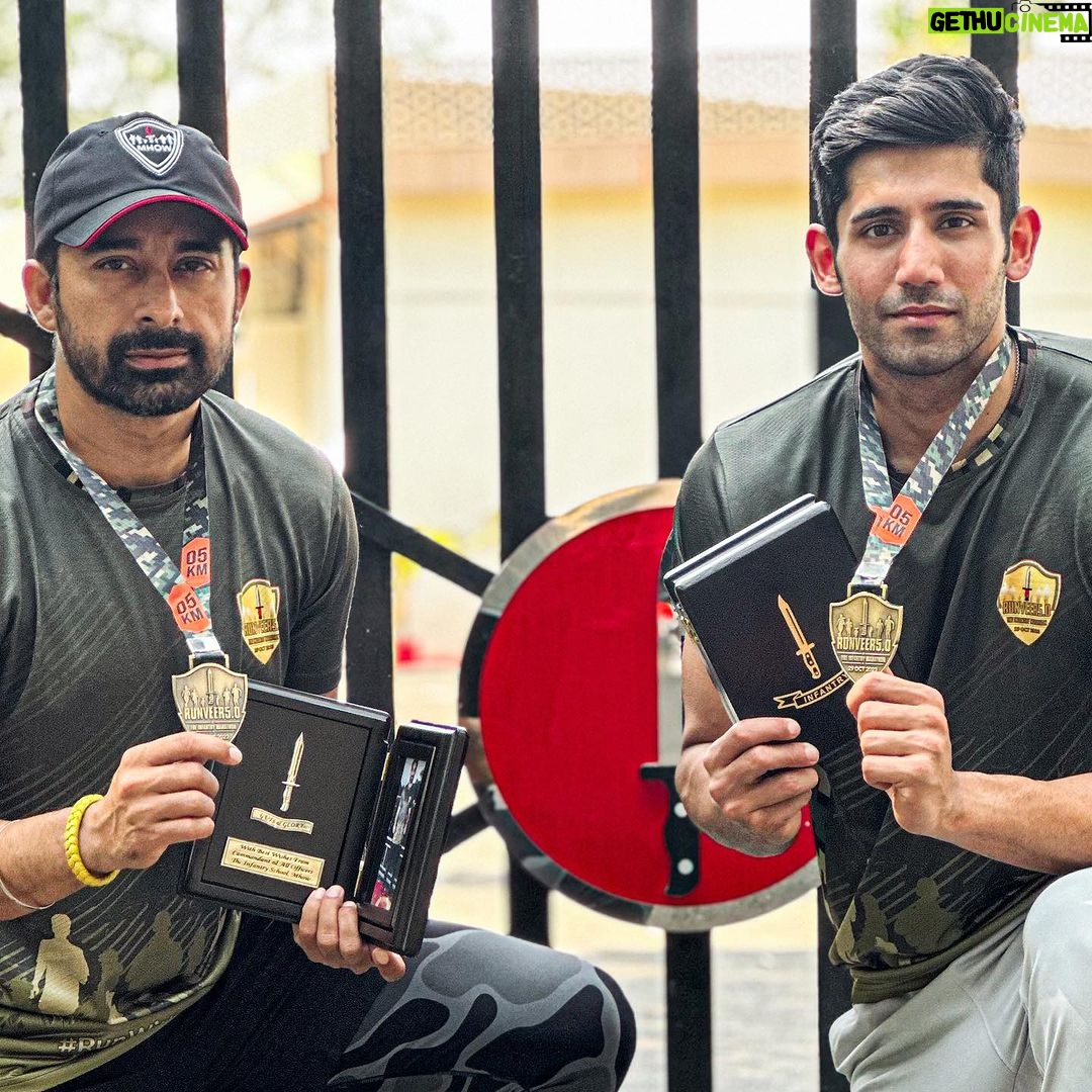 Rannvijay Singha - 82.8K Likes - Infantry boys back to base camp. What an honor to be a part and flag off the @theinfantrymarathon today in MHOW. #indianarmy #jaihind