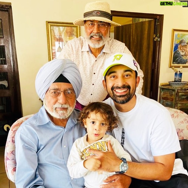 Rannvijay Singha - 71.9K Likes - 4 generations.
Finally my Grandparents met @jahaanvirsingha ! #satnamwaheguruΰ©΄ ππΌπ #family #singha #singhafamily