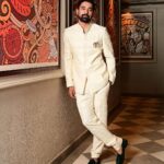 Rannvijay Singha Instagram - So proud of you @arjandugal , you are just killin it! Wearing ur creations makes one feel special and I can feel the love you put into each piece. Hope to catch up with you soon! @dapper.menswear