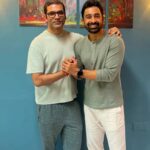 Rannvijay Singha Instagram – TVF & Girliyapa proudly partners with the ace Writer-Filmmaker Kanika Dhillon to create a new property on the life & times of Working Mothers, featuring the incredible cast Kanika Dhillon herself & Rannvijay Singha & amazing team of Girliyapa ✨🧿💗

@girliyapa @theviralfever @kanika.d @rannvijaysingha @nagsharmista @arunabhkumar @bhaatu @shrreya_ss @thakkerpranav @swastizen @baidasskhushbu @ok_had_hai @ankush_firstact @anuragsoni_27 #ChiragSingh