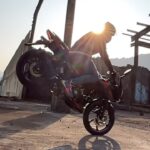 Rannvijay Singha Instagram – What do you think my favorite motorcycle stunt is? Also what’s yours? 
#donttrythisathome🚫 #ridesafe #wearahelmet #wearyourgear #stuntrider #borntoride #backtobasics #bikerboy