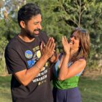 Rannvijay Singha Instagram – Happy birthday @vidyamalavade उर्फ #zeenat ! 
Thanks for your विशेष टीपनी for living a better and healthier life, it definitely works for you! 
Please share the जलीबूटी of youth with the world🙏🏼
