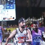 Rannvijay Singha Instagram – #ballislife 🏀 
Thanks to @abcfitnessfirm we are building a basketball community in the young ones! #playsports #stayactive #stayfit