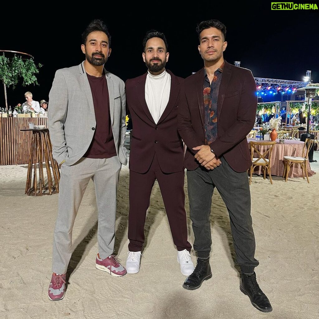 Rannvijay Singha Instagram - We got ur back Nims! Our little brother @lego_nimay is married! Nims and @vaishnavi.p we love you guys and ur wedding was magical! We have had such an amazing time!! Looking forward to seeing u soooooon! Catch u on the flip side. @vaishnavinimay