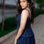 Rashmi Gautam Instagram - #RashmiGautam Outfit 👗@byshahmeenhusain Stylist @impriyankasahajananda 📸 @portraitsbyprudhviraj #blue #indowesternstyle #gown #static