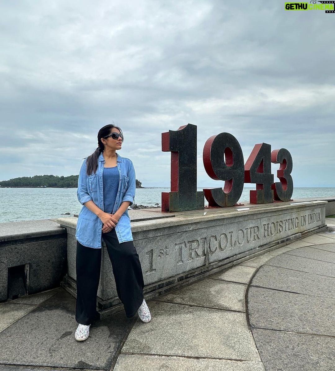 Rashmi Gautam Instagram - Happy 75th Republic Day to all my fellow Indians These pictures are from my recent trip to Andaman and Nicobar islands Sharing my sense of pride towards my national flag when I see one flying so high #nationfirst #Merabharat #republicday2024 #republicday2024🇮🇳❤️ #Hindustan #Bharat #Jaihind
