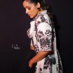 Rashmi Gautam Instagram - Outfit @manasareddy_label P.c @v_capturesphotography 📸📸📸 Stylist @impriyankasahajananda #RashmiGautam #rashmigautam #instapost #static #carousal #weekendpost #december #2023