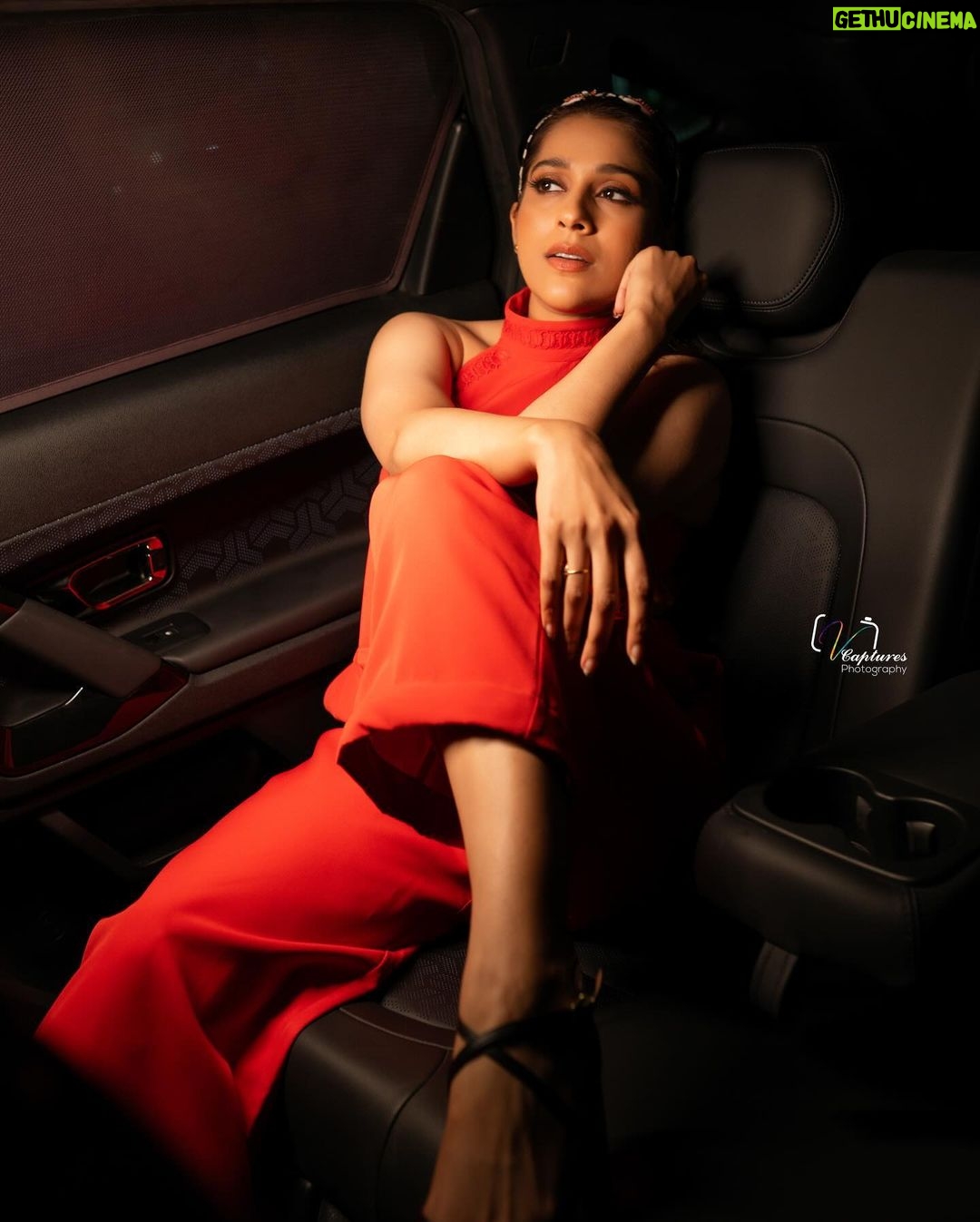 Rashmi Gautam Instagram - ❤️❤️❤️❤️❤️❤️❤️ #decembering #rashmigautam #2023 Pic credit @v_capturesphotography