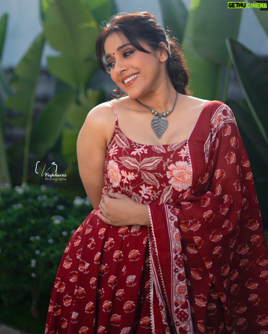 Rashmi Gautam Instagram - 😊😊😊😊😊😊 #RashmiGautam #2024 P.C 📸 @v_capturesphotography