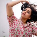 Rashmi Gautam Instagram - 📸 p.c @v_capturesphotography 📸 💃Outfit by @kaalateekaclothing 💃 🦸‍♀️Stylist @impriyankasahajananda 🦸‍♀️